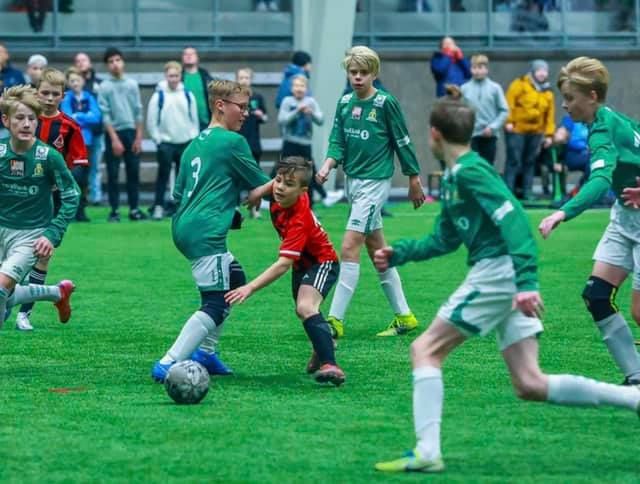 Fotballspillere på banen